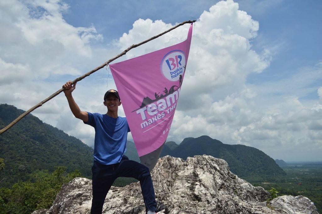 Amazing Race company team building in Malaysia