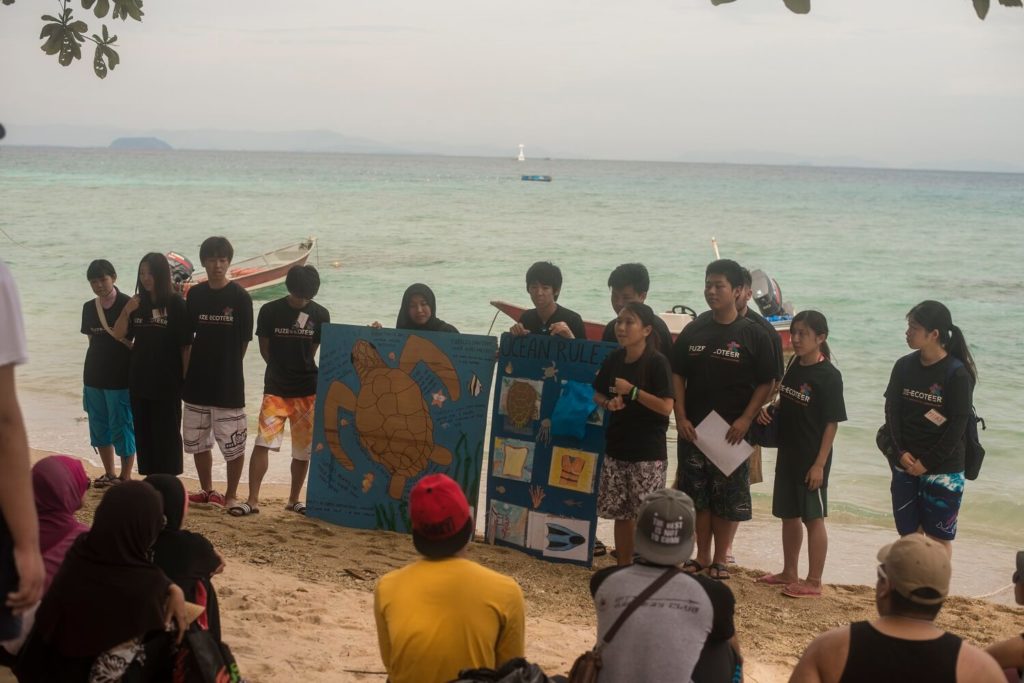 Awareness conservation session during Marine biology university field trip Malaysia