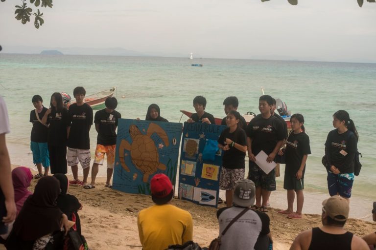 Awareness conservation session during Marine biology university field trip Malaysia