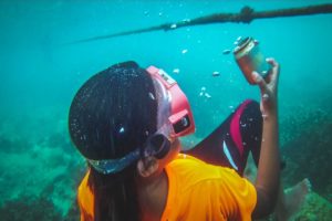 Sea clean up with the Perhentian kids